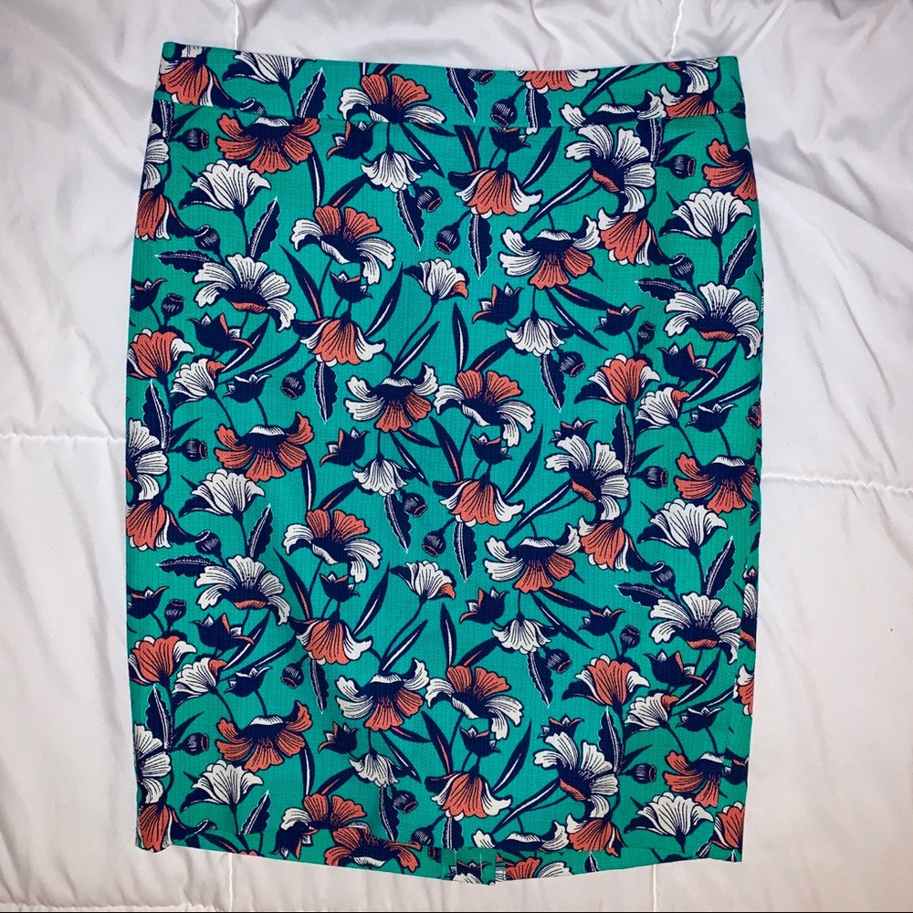 NWT J. Crew Factory Printed Pencil Skirt Size 2